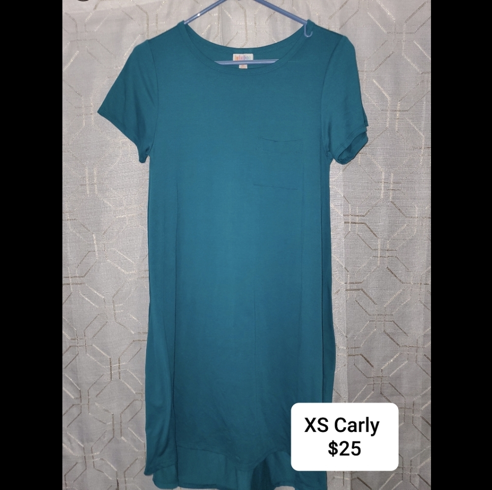 XS carly Lularoe